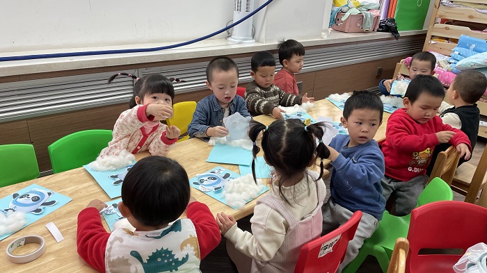 1747272369140459.jpg 锻炼孩子的独立动手能力