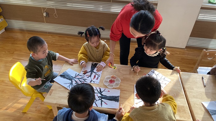 1763879146579350.jpg 送托育班后我后悔了